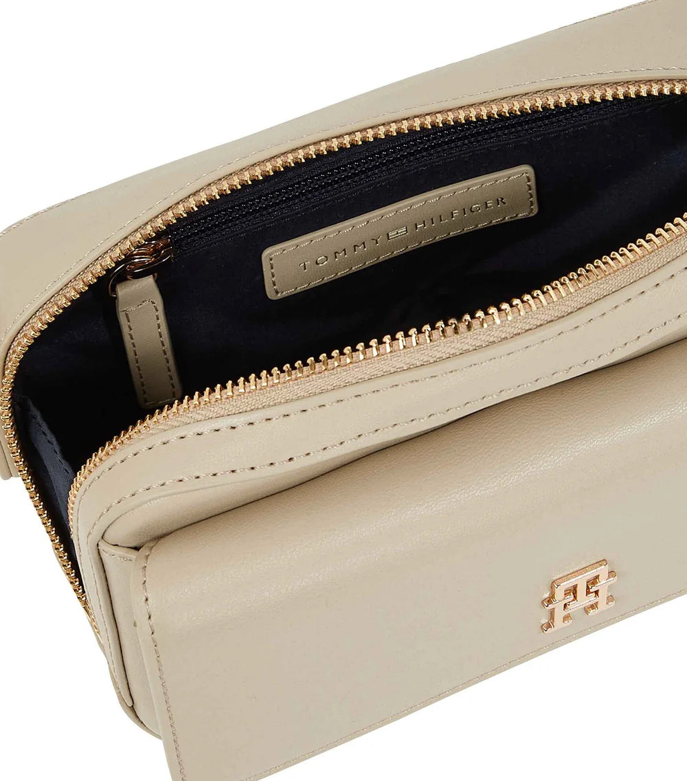 TOMMY HILFIGER TH Element Camera Bag TB240