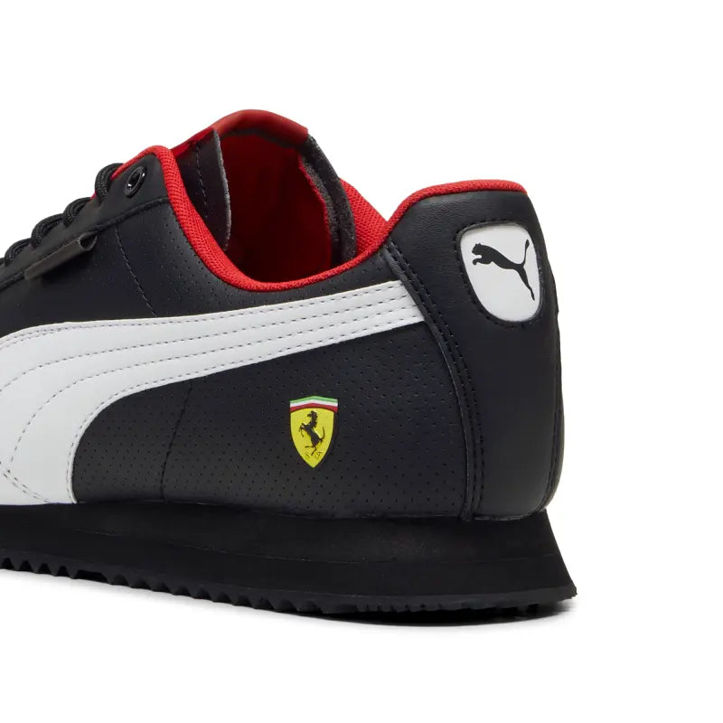 PUMAScuderia Ferrari Roma Via Sneakers
