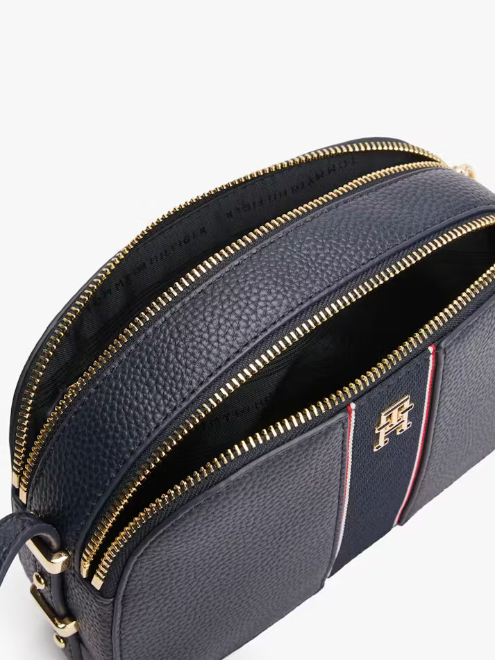 TOMMY HILFIGER Textured Camera Bag TB149