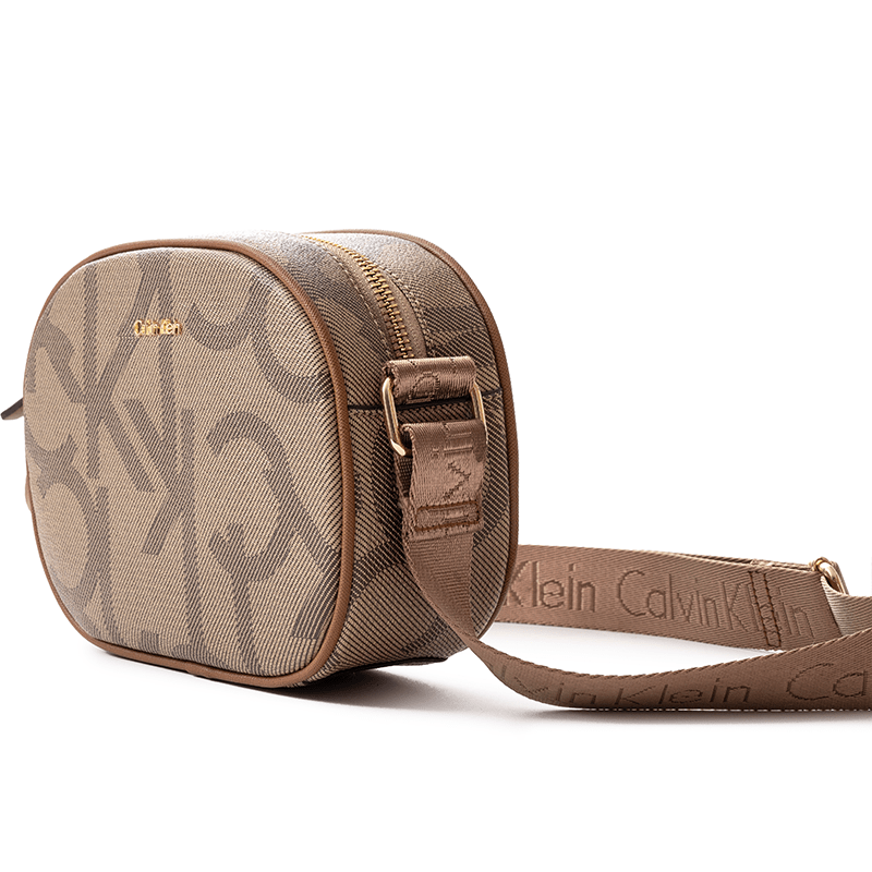 CALVIN KLEIN ULTRALIGHT SADDLE HANDBAG CB5 - Runner