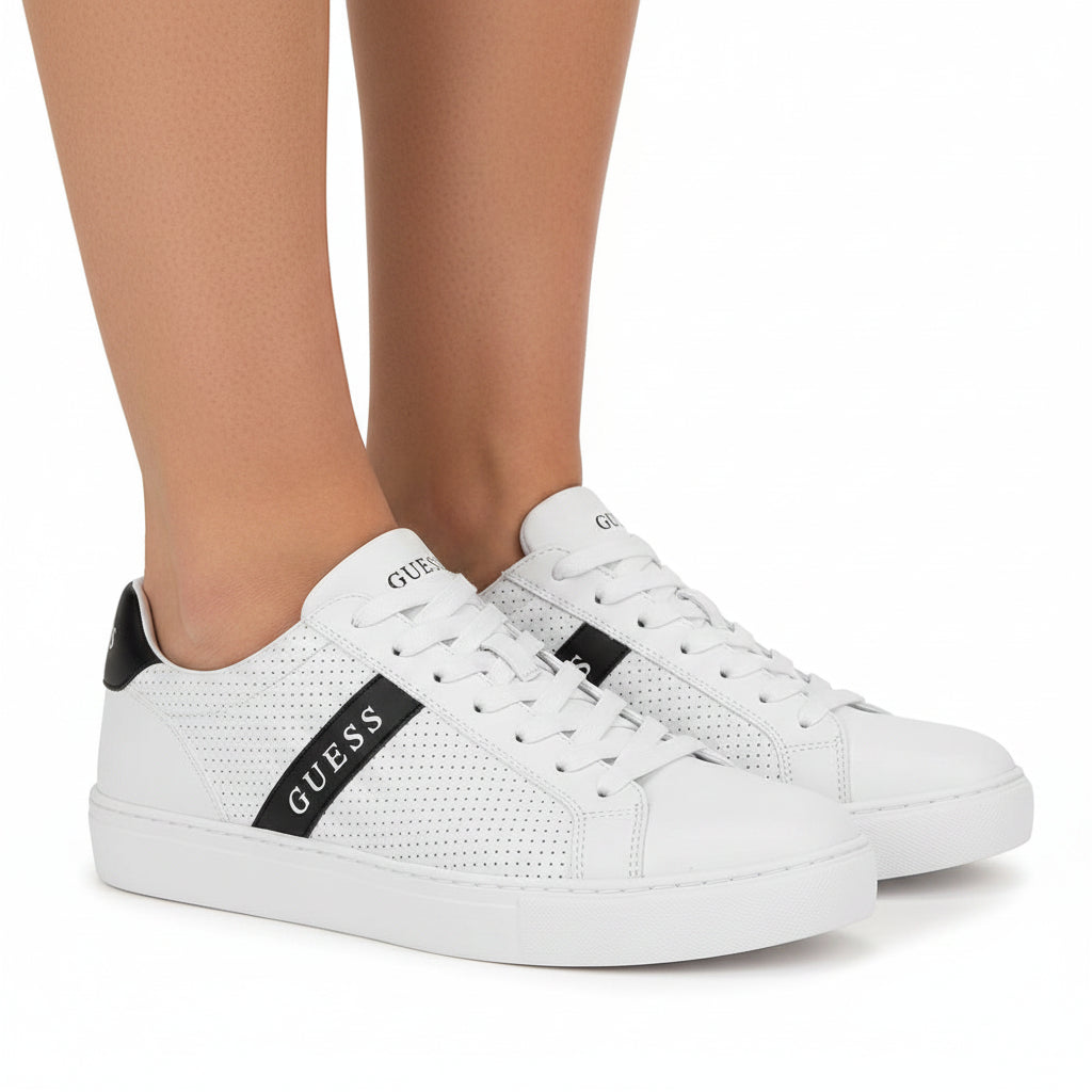 GUESS LENSA SNEAKER GUM30 - Runner