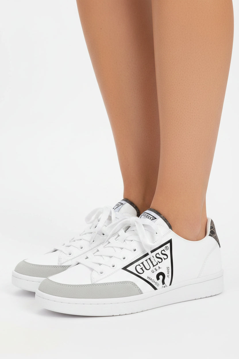 GUESS LUANDO TRIANGLE LOGO SNEAKER GUM2 - Runner