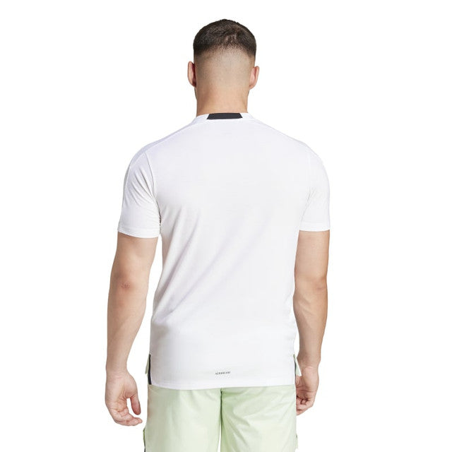 D4T TEE