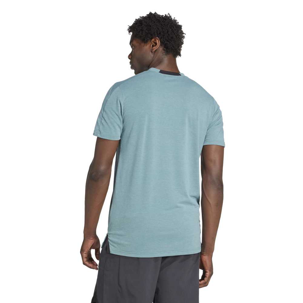 D4T TEE