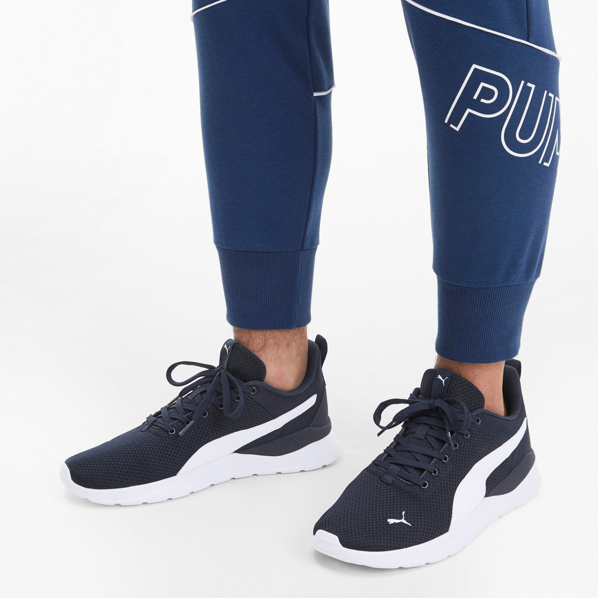 ANZARUN LITE - Runner