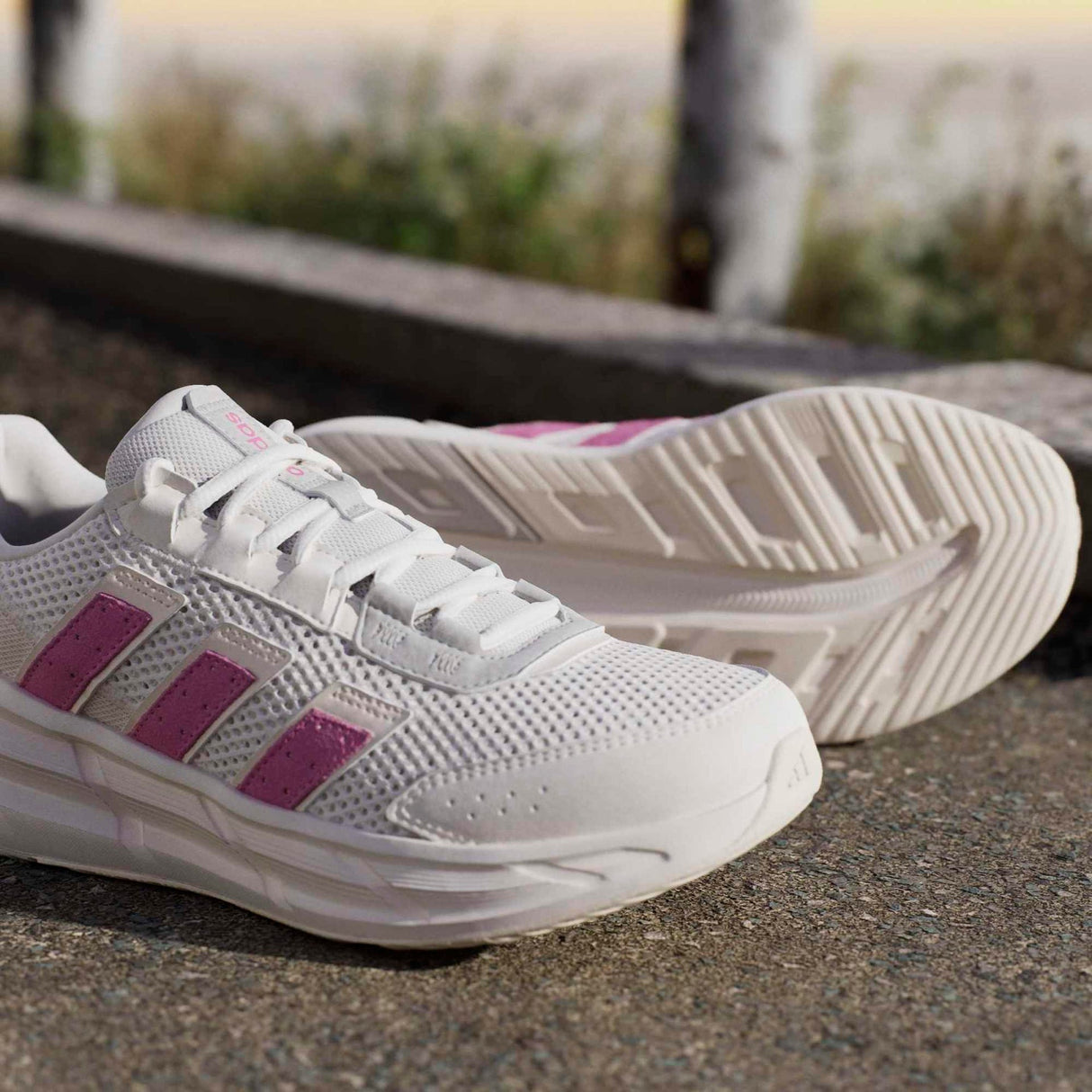 Astrastar Shoes - Runner
