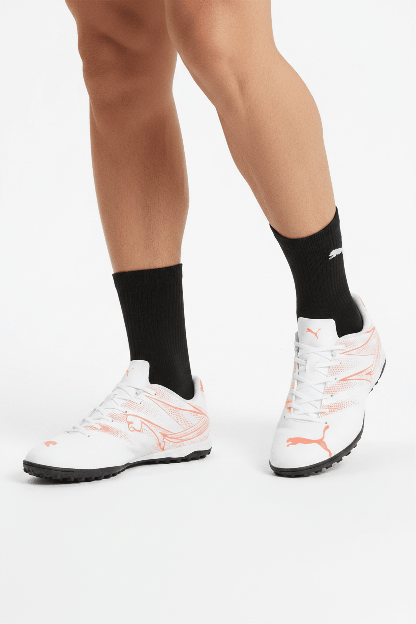 ATTACANTO TT Football Boots - Runner