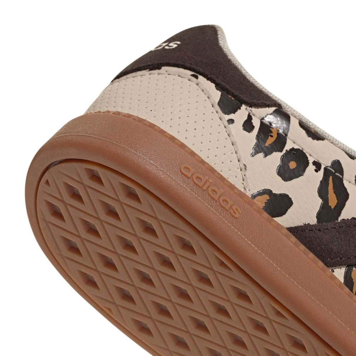 BREAKNET SLEEK SHOES - Runner