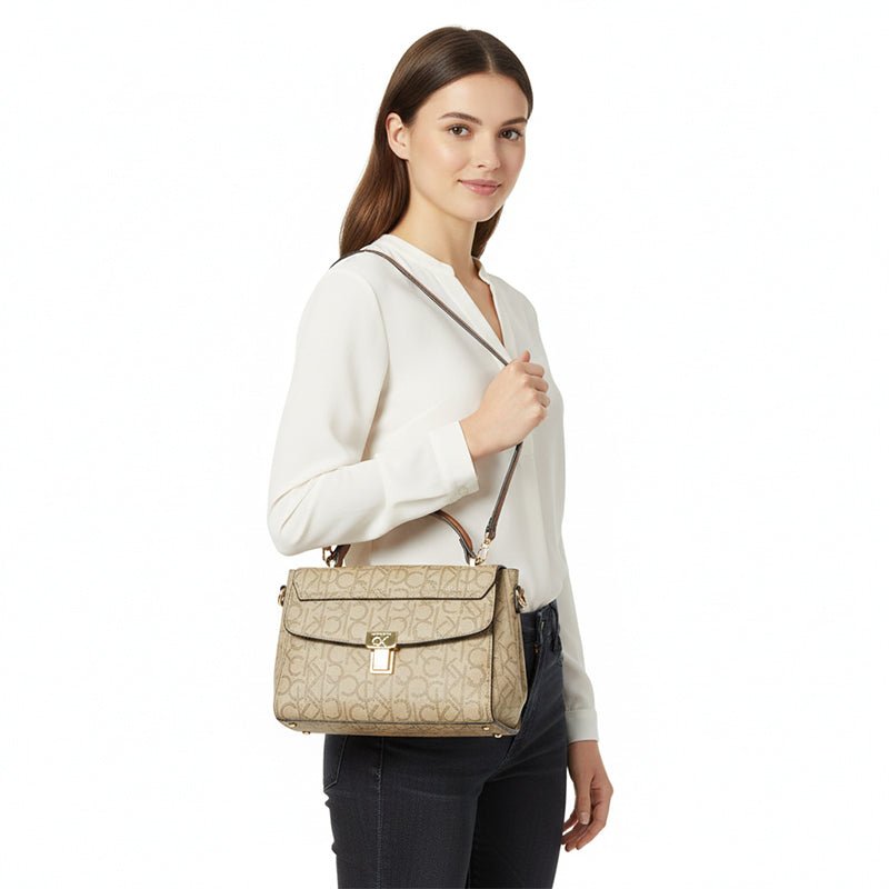 CALVIN KLEIN ENGRAVED - White - CB24 - Runner