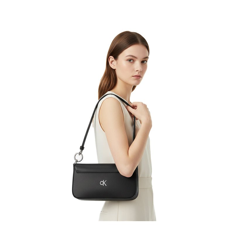 CALVIN KLEIN Shoulder Bag CB51 - Runner