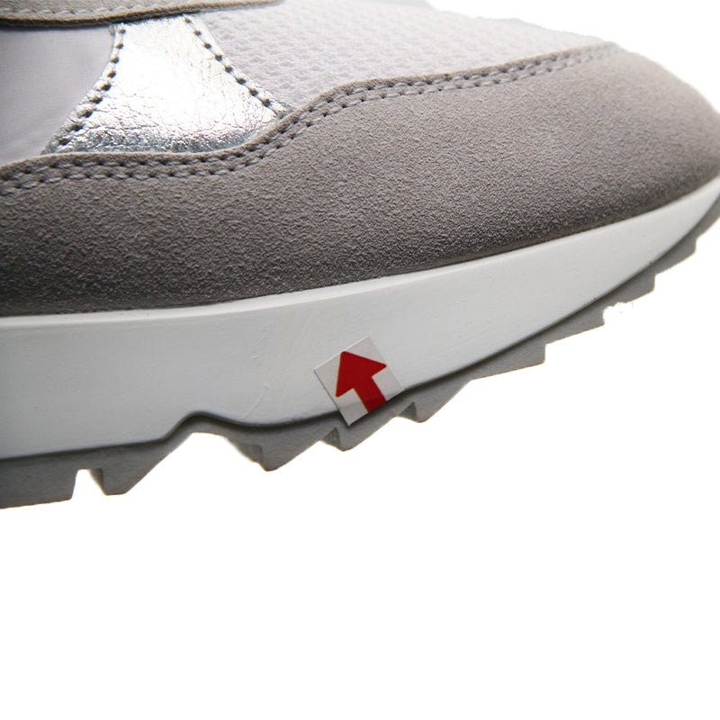 CALVIN KLEIN WOMEN SHOES Size 40 ROW150 - Runner