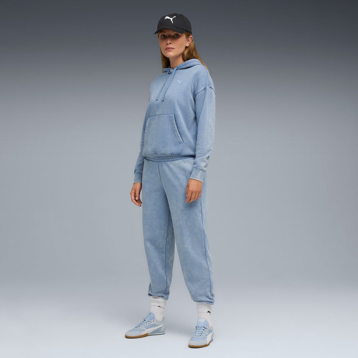 Essentials Elevated Comfort Wash Sweatpants Women - Runner