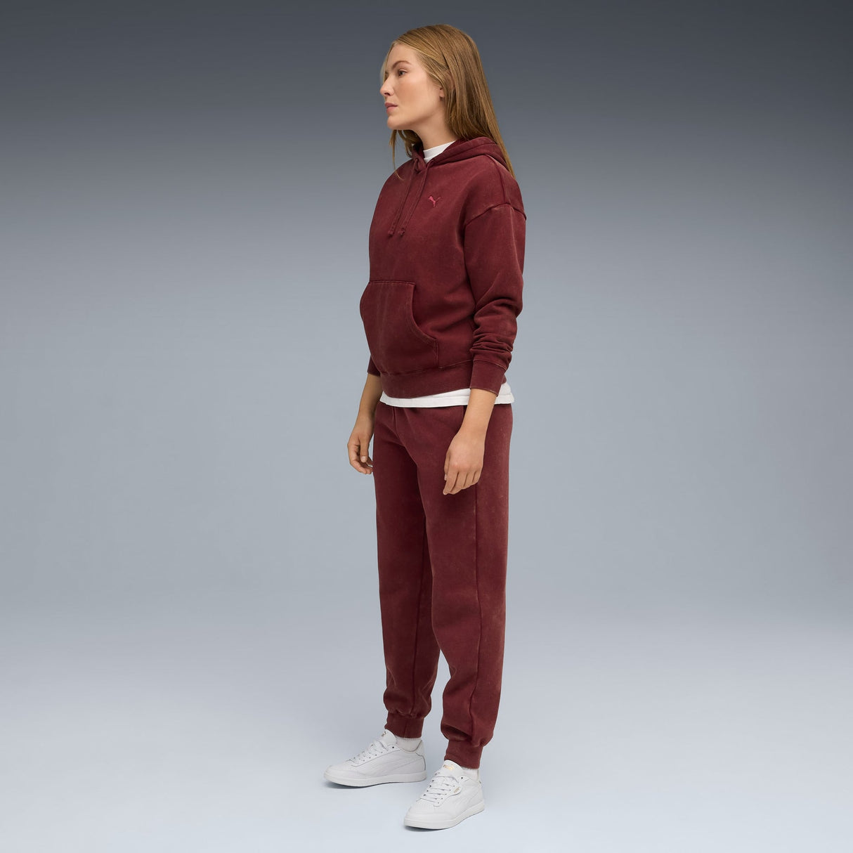 Essentials Elevated Relaxed Wash Hoodie Women - Runner