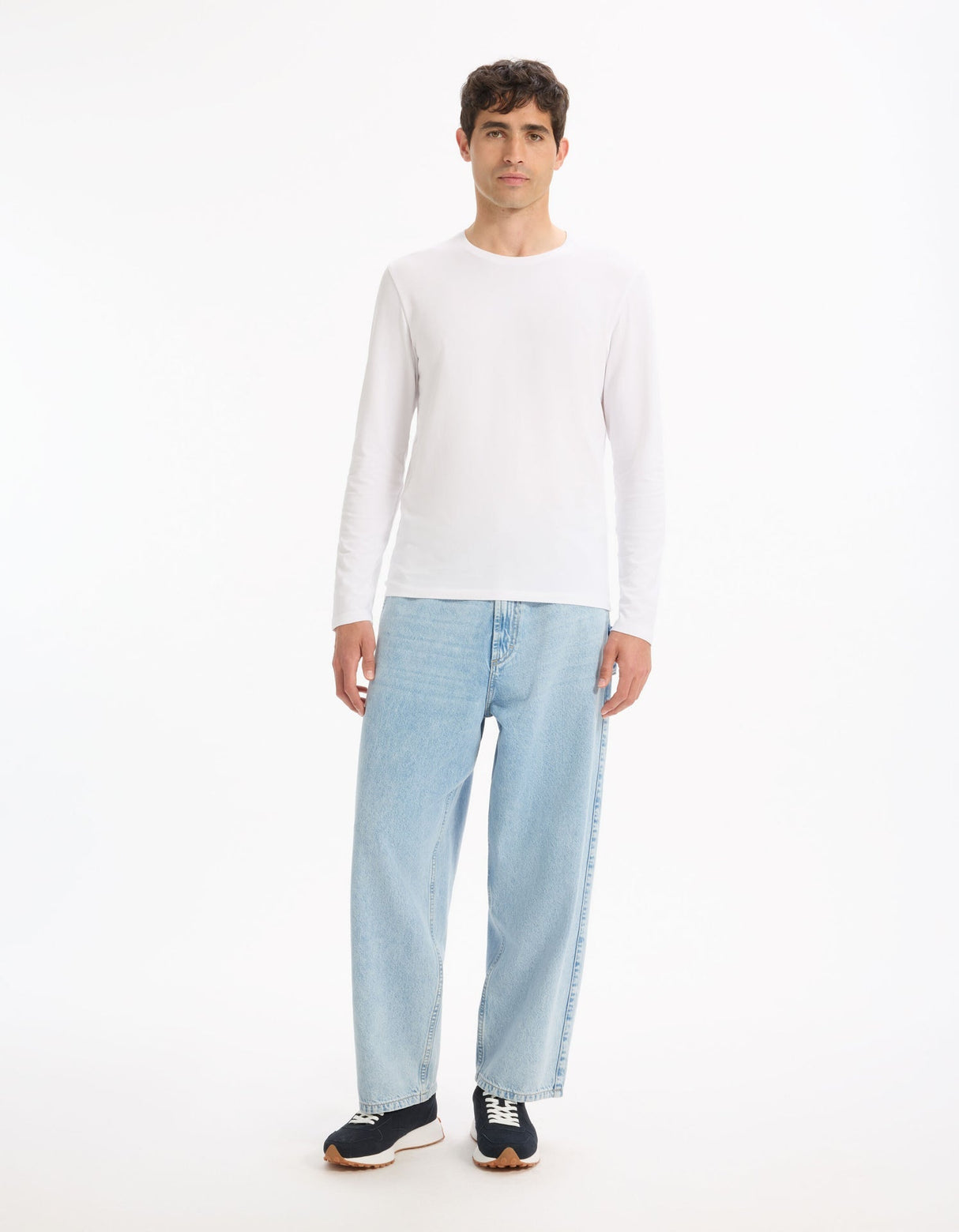 Long - Sleeve Crew Neck T-Shirt - Runner