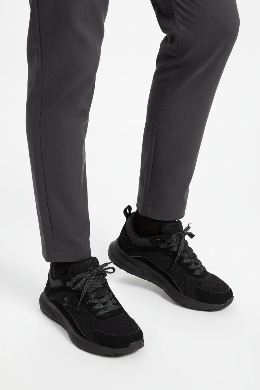 Motion Ledge Low Lace Up Sneaker - Runner
