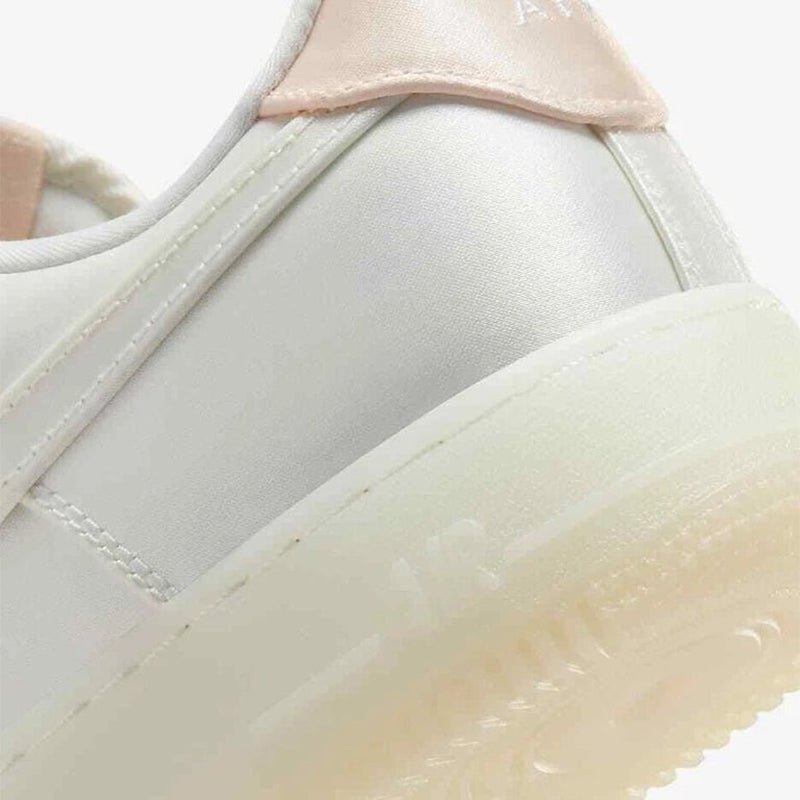 NIKE WMNS AIR FORCE NIW2 - Runner