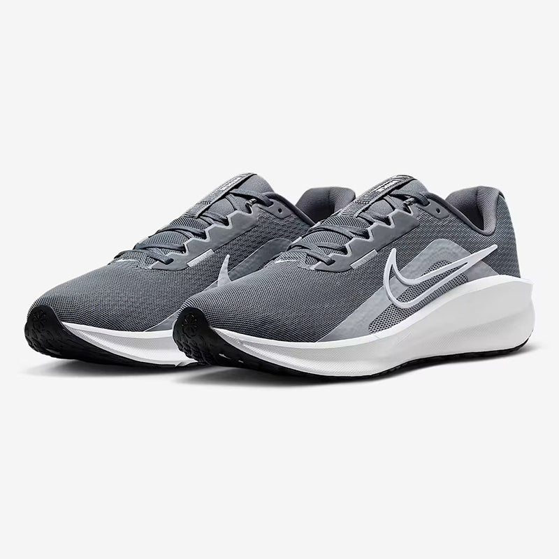 NIKEDOWNSHIFTER13 - Runner