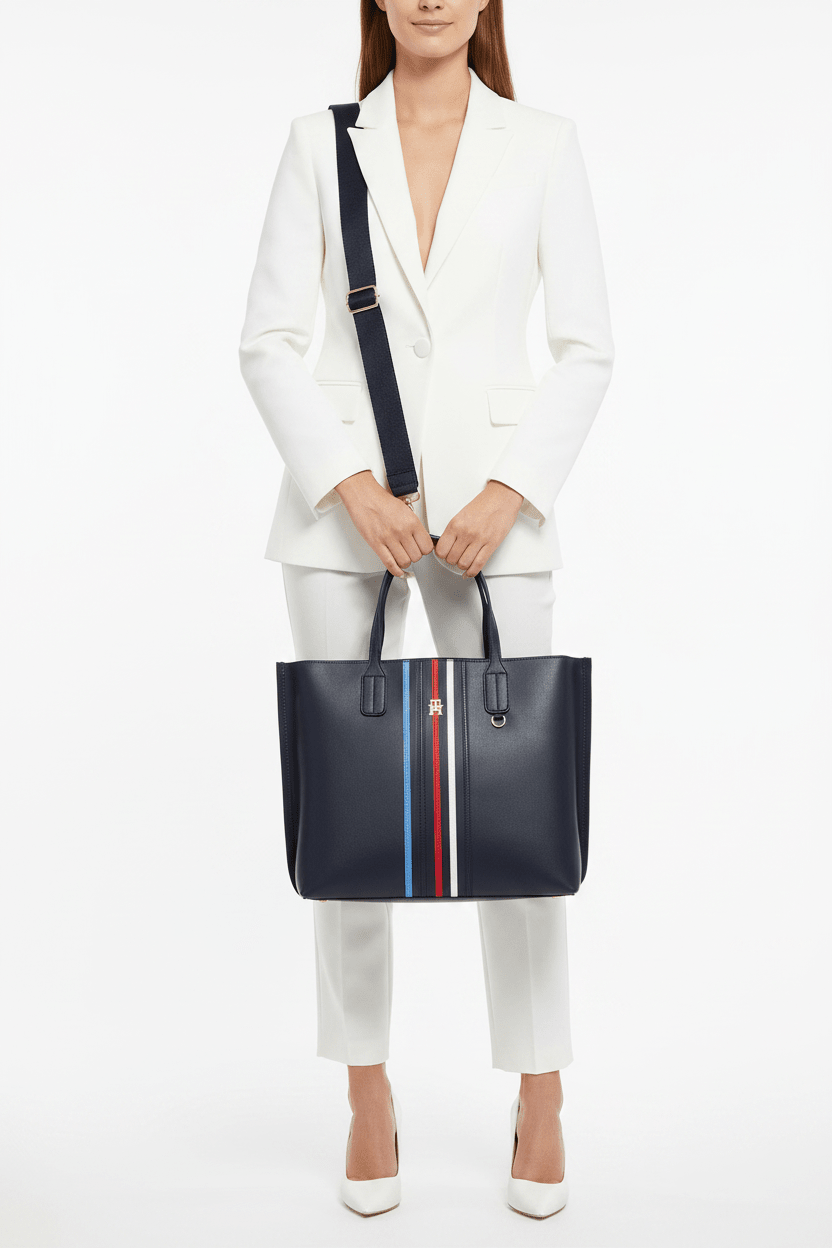 TOMMY HILFIGER ICONIC LOGO SHOULDERBAG -Navy- TB5 - Runner