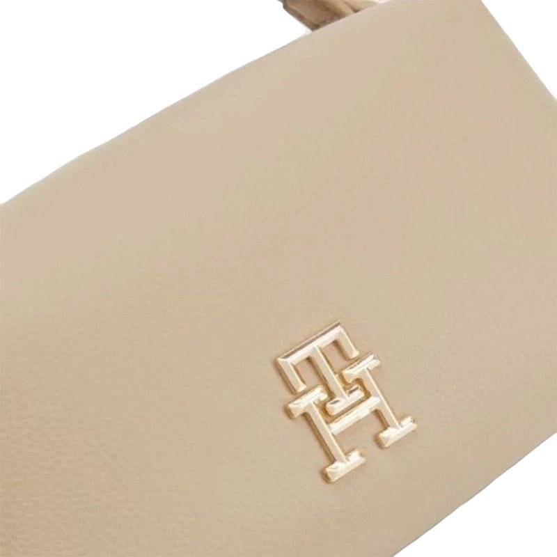TOMMY HILFIGER LOGO CASUALL CROSSBODY BEIGE THB6 - Runner