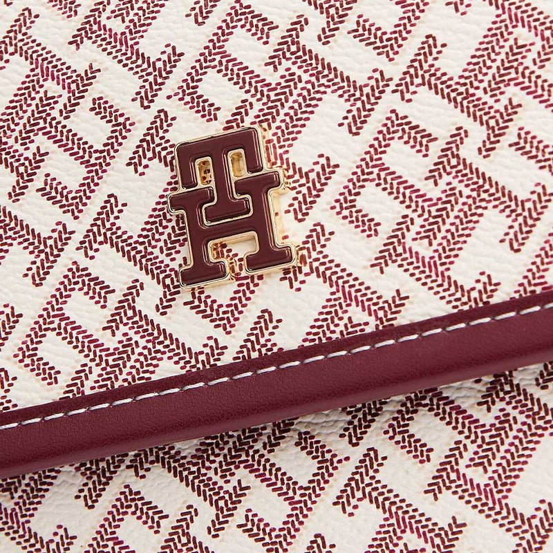 Tommy Hilfiger Monogram Crossbody Bag TB133 - Runner