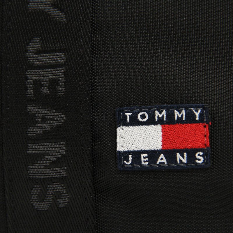 Tommy Hilfiger Solid Handheld - Handbag - BLACK - TB49 - Runner