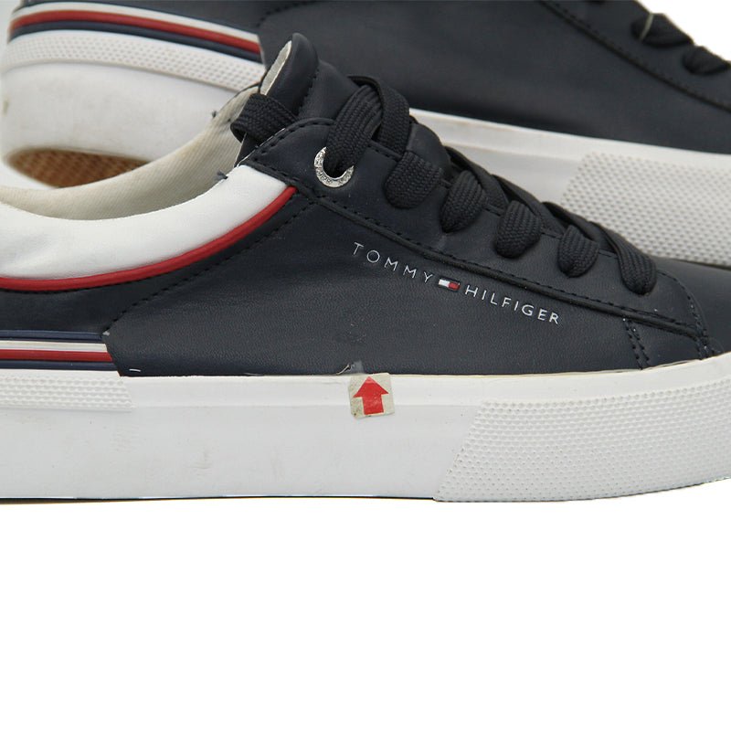 TOMMY WOMEN SHOES Size 36.5 ROW147 - Runner