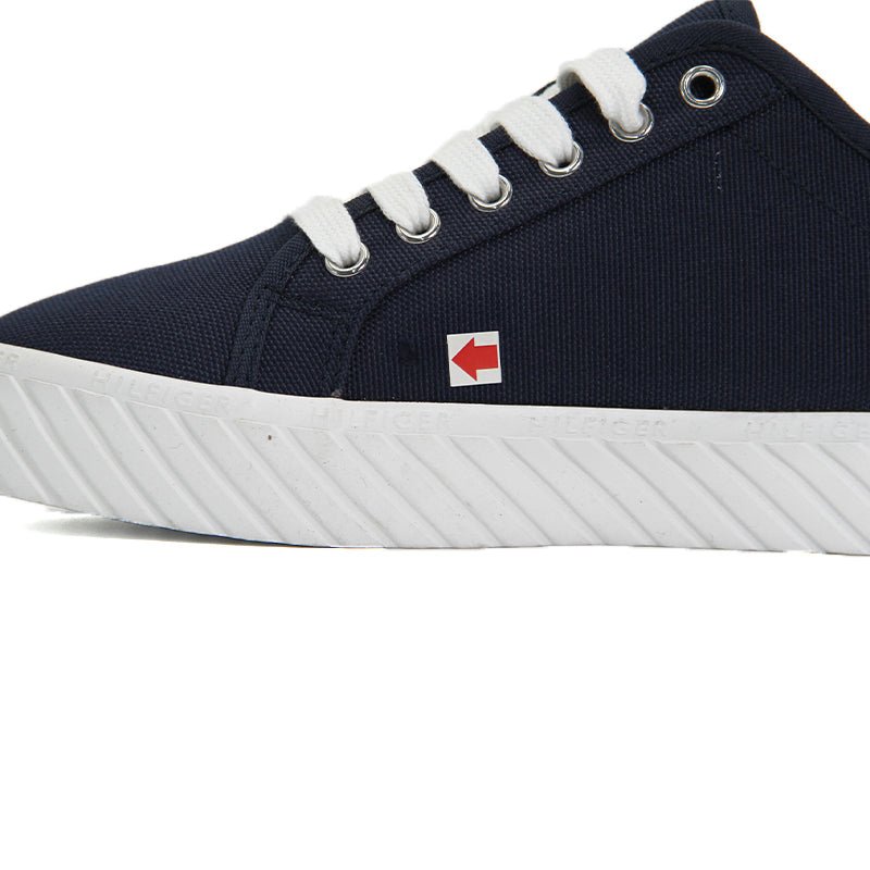 TOMMY WOMEN SHOES Size 37 ROW25 - Runner