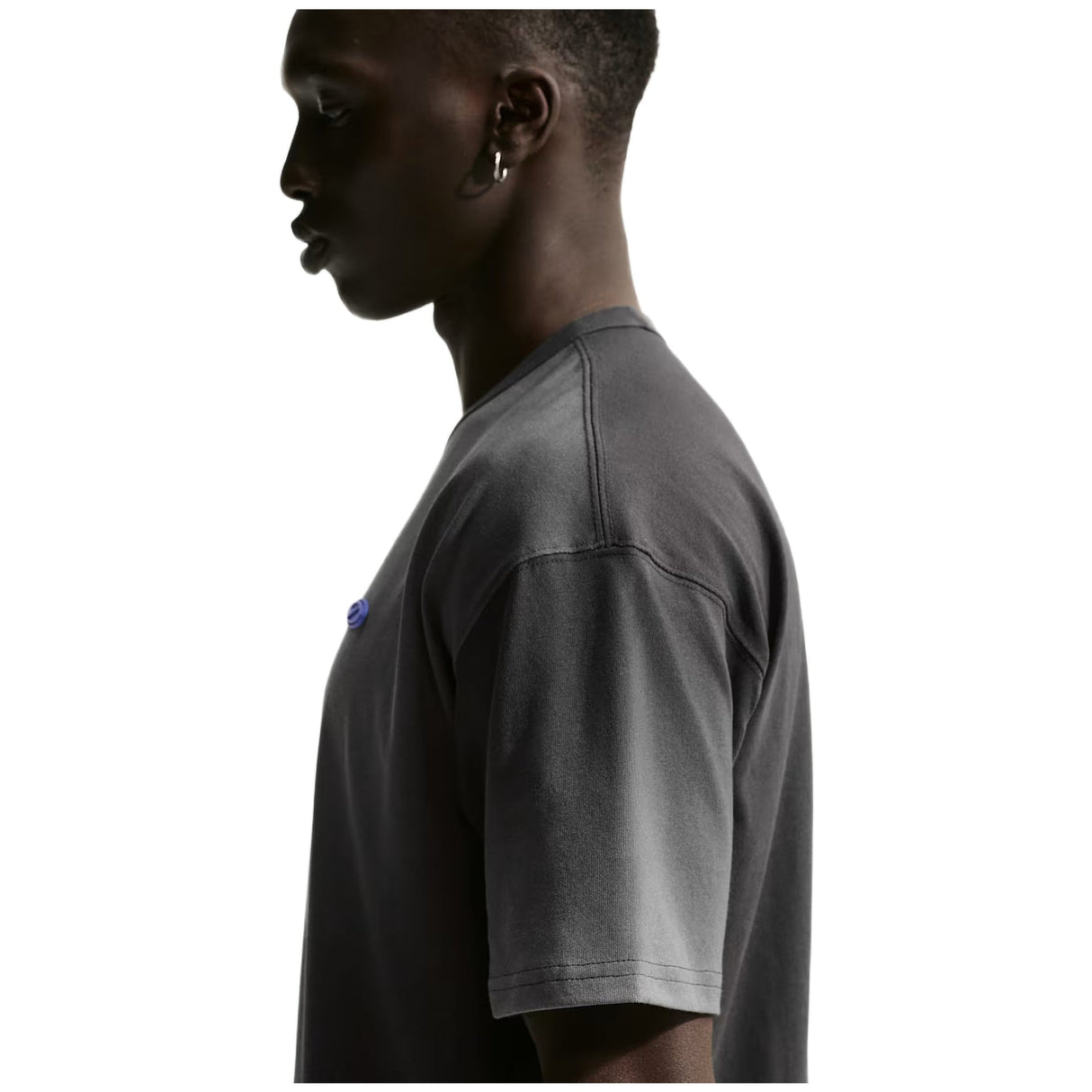 U Nsw Tee Lse Prem Ess Wash - Runner