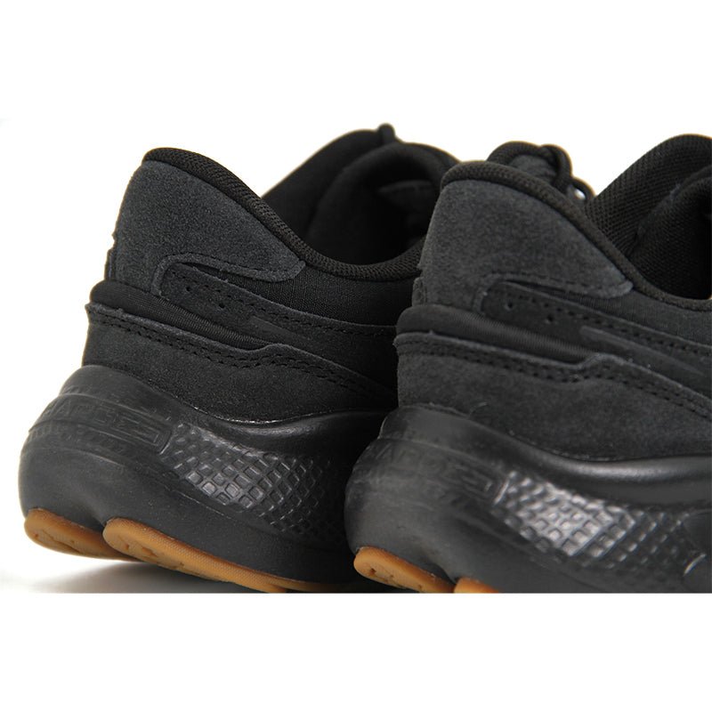 Under Armour Charged Vantage Fun UAM10 - Runner