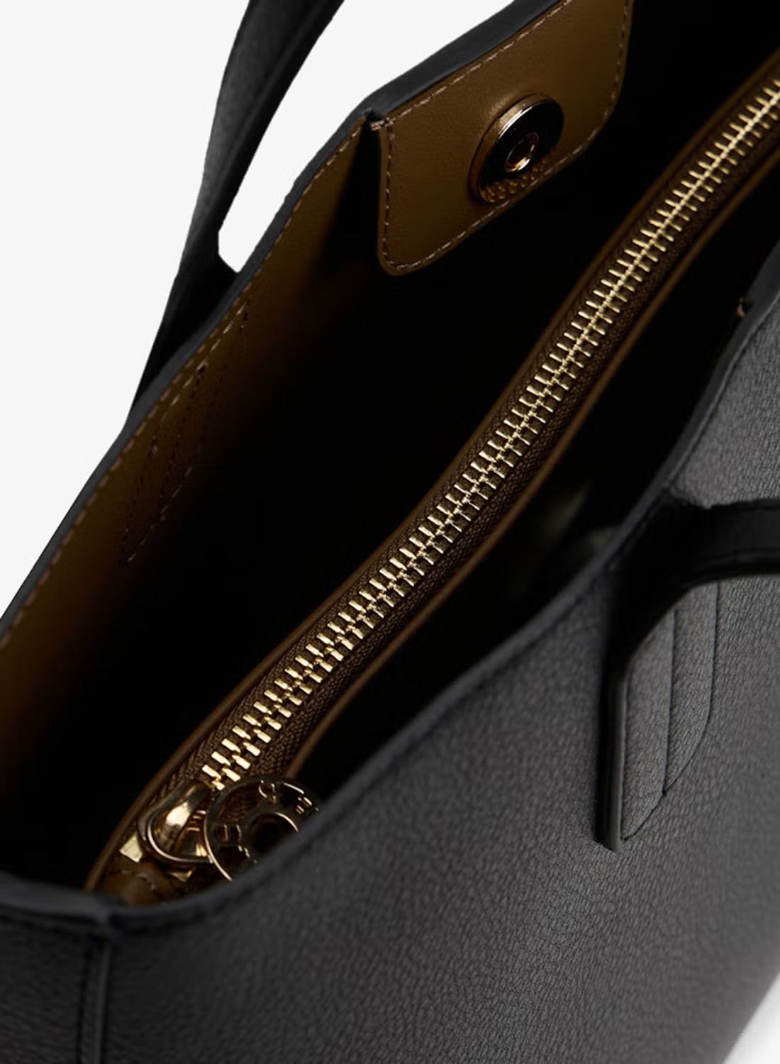 TOMMY HILFIGER DISTINCT Logo Detail Satchel Bag TB307