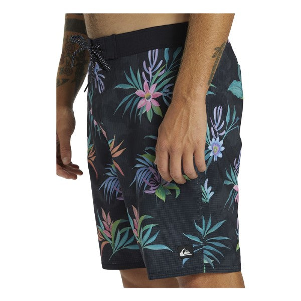 QUIKSILVER MEN SWIMWEAR