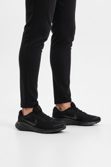 NIKE REVOLUTION 7