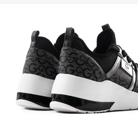 GUESS VERCENT WOMEN SHOES GUW108 - Runner