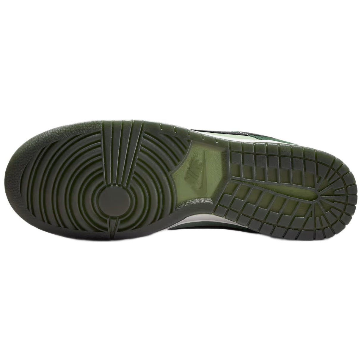 Nike Dunk Low Retro Se Ess+