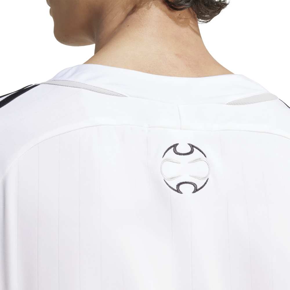 TEAMGEIST TEE