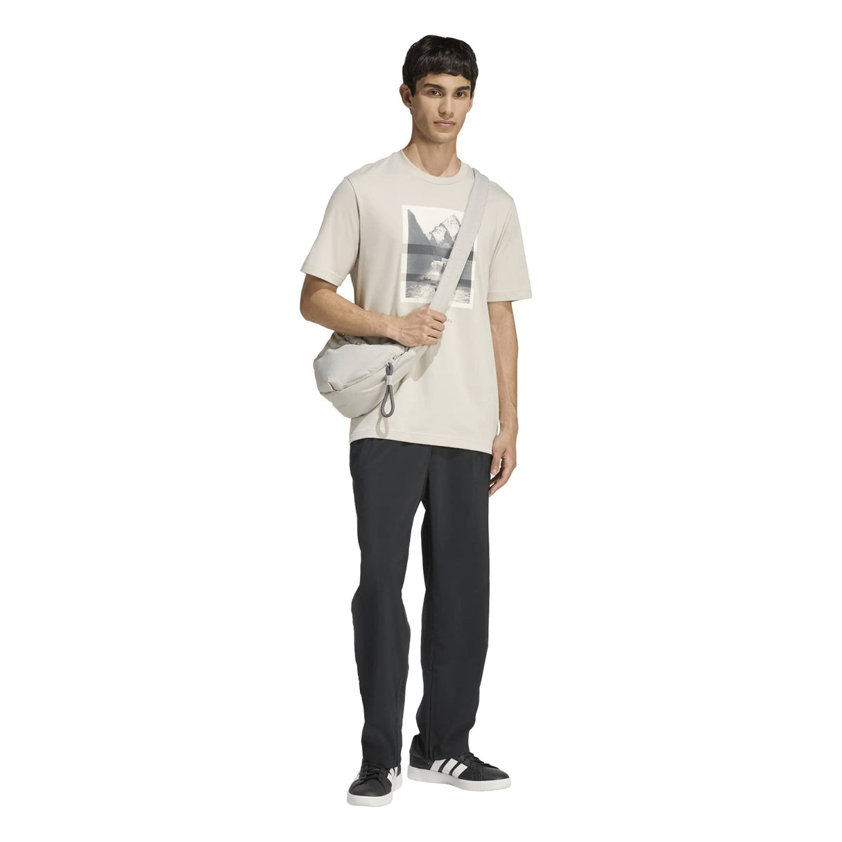 OUTDOOR KAYAKING GRAPHIC T-SHIRT