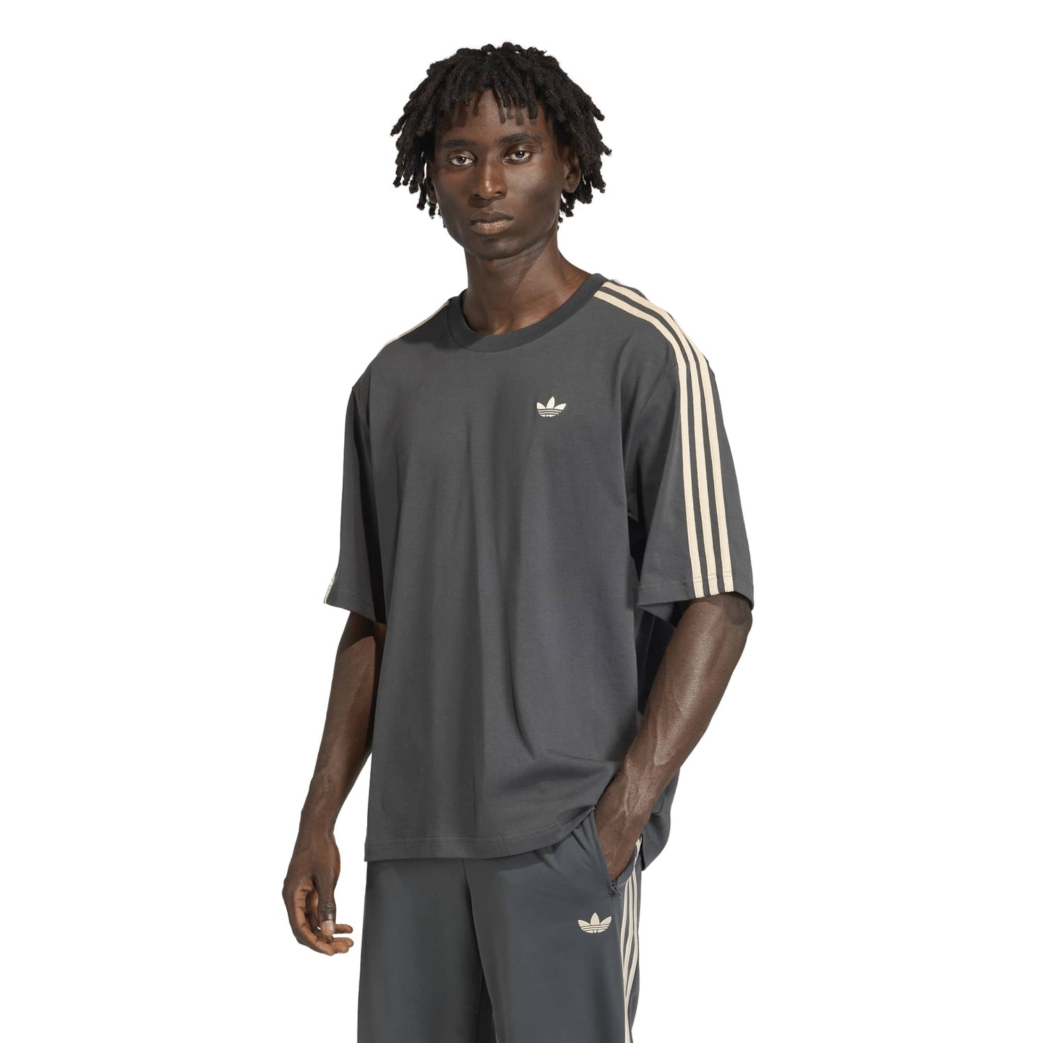 ADICOLOR 3-STRIPES OVERSIZED T-Shirt - Runner