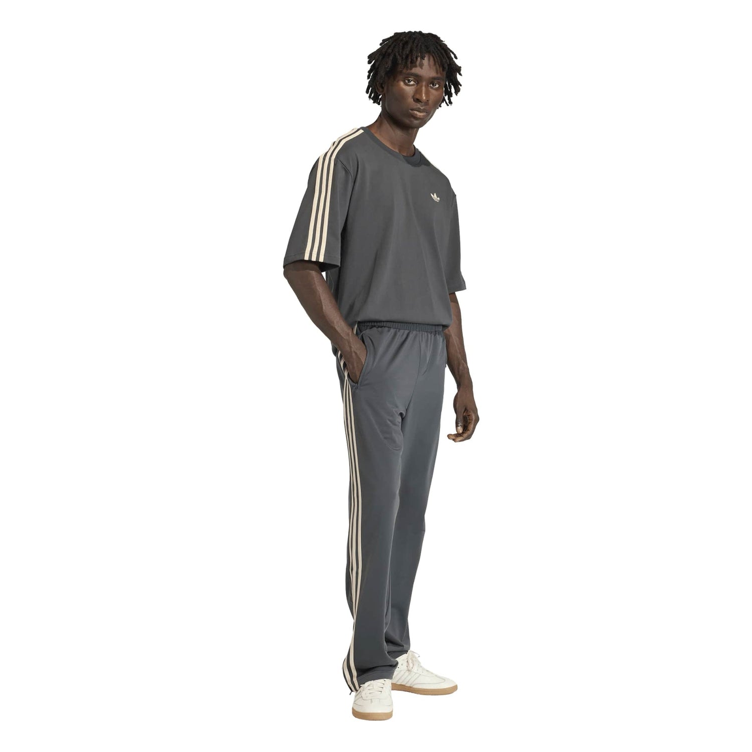 ADICOLOR 3-STRIPES OVERSIZED T-Shirt - Runner