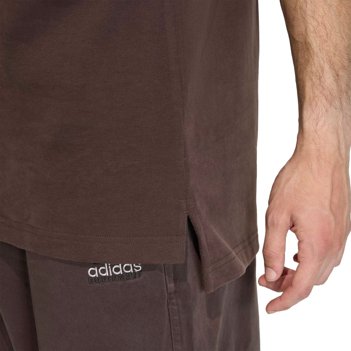ADIDAS EQUIPMENT GRAPHIC T-Shirt - Runner