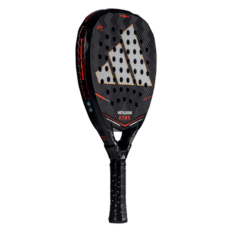 Adidas Metalbone 2026 – Ale Galán - Runner