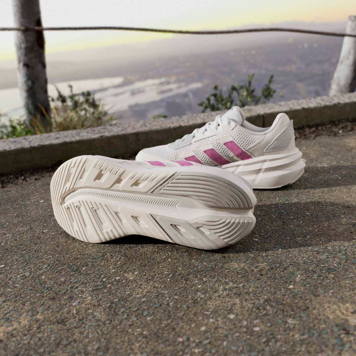 Astrastar Shoes - Runner