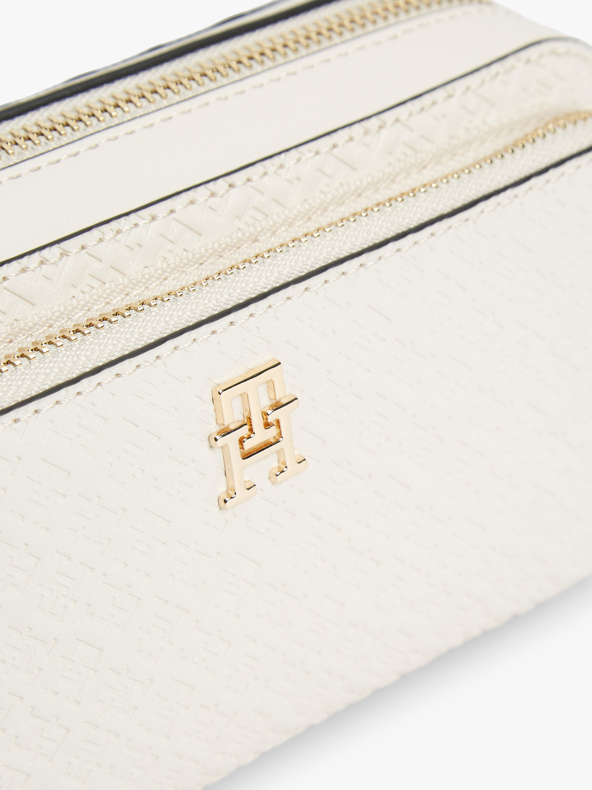 TOMMY HILFIGER TH Element Camera Bag TB291