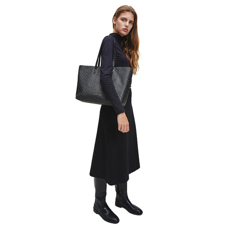 CALVIN KLEIN ALL - OVER MONOGRAM SHOULDERBAG CB66 - Runner