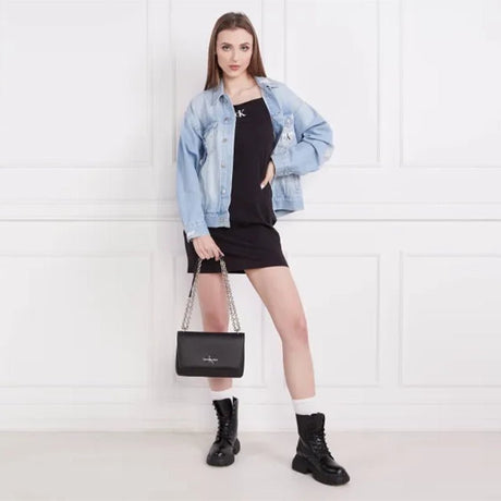 CALVIN KLEIN ENGRAVED ZIPPER WALLET CB44 - Runner