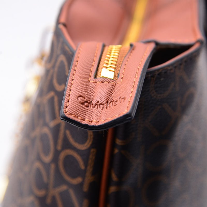 CALVIN KLEIN Minimal shoulder Bag CB69 - Runner