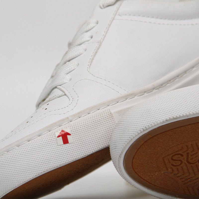 CALVIN KLEIN WOMEN SHOES Size 36 ROW284 - Runner