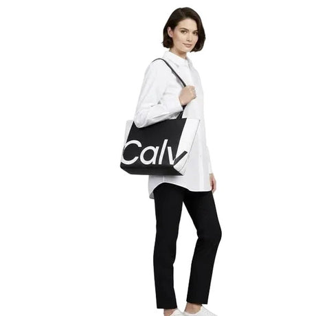 Calvin Klein Women's SIGNATURE TOTE CB94 - Runner