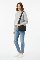 Calvin Klein Women's Ultralight crossbody CB82 - Runner