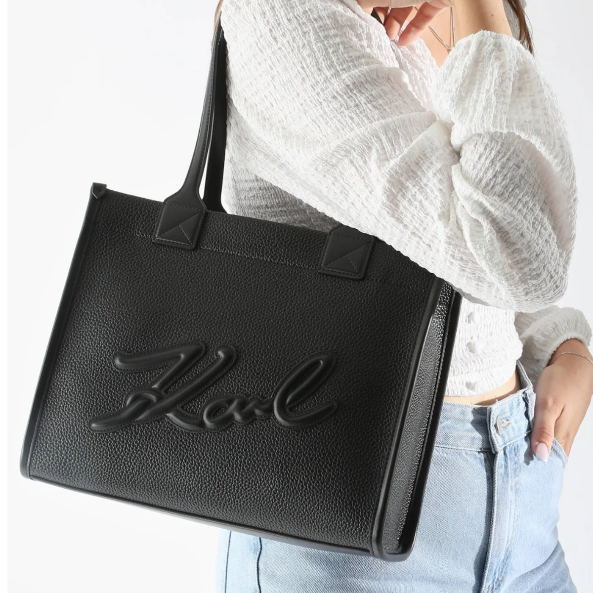 KARL LEGERFELD Weave Shoulder Bag  KB82