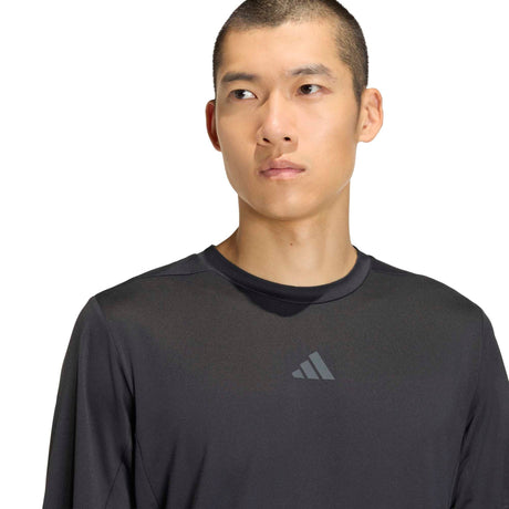 D4T ESSENTIALS T-SHIRT - Runner